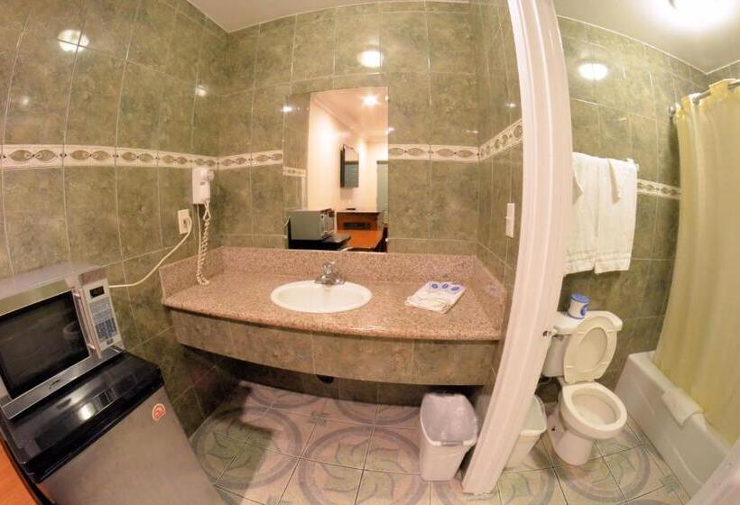 Номер Deluxe Кровать Кинг, The Palace Inn