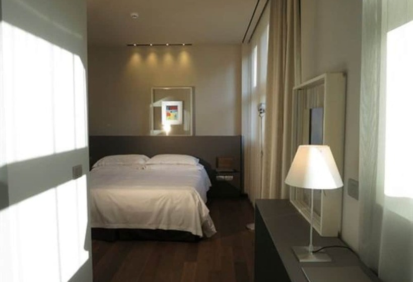 اتاق لوکس, Posta Design