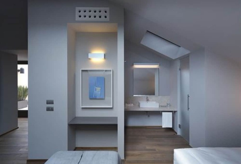 سوییت جونیور, Posta Design