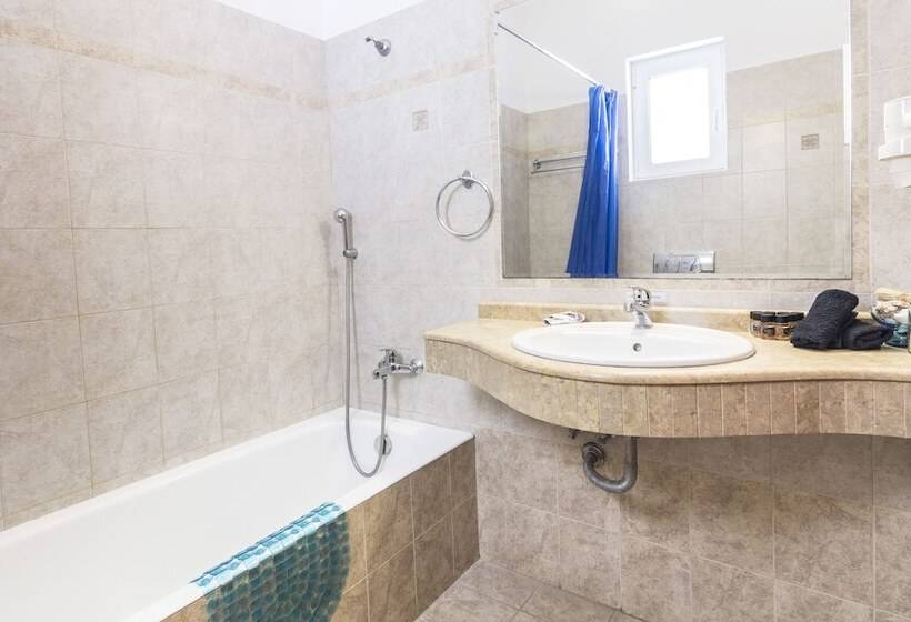 Апартаменты 2 Спальни, Lindos Blue Sky
