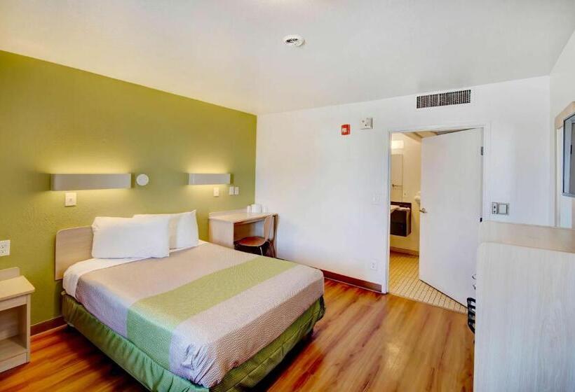 스탠다드 룸, Motel 6 Douglas, Az