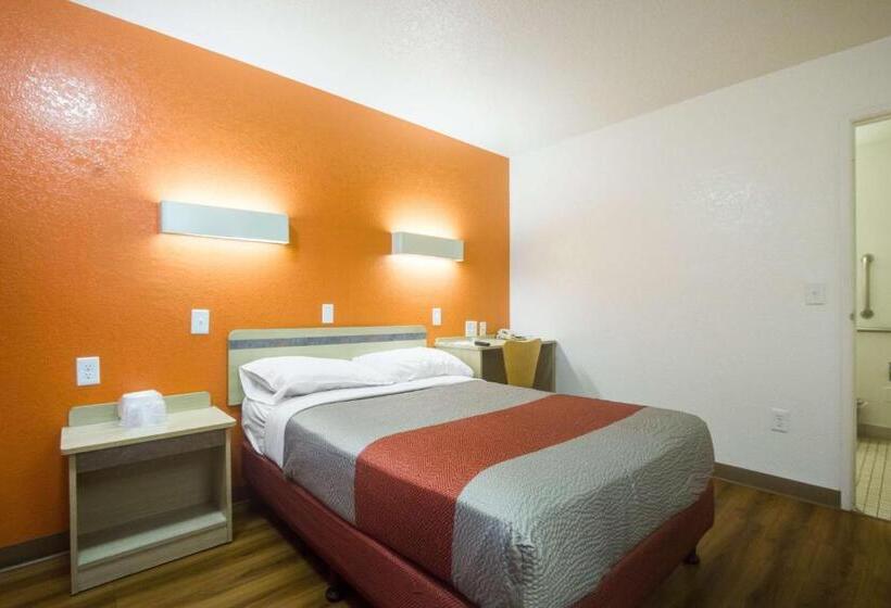 Номер Стандарт Адаптированный для Инвалидов, Park Inn By Radisson, Lakewood