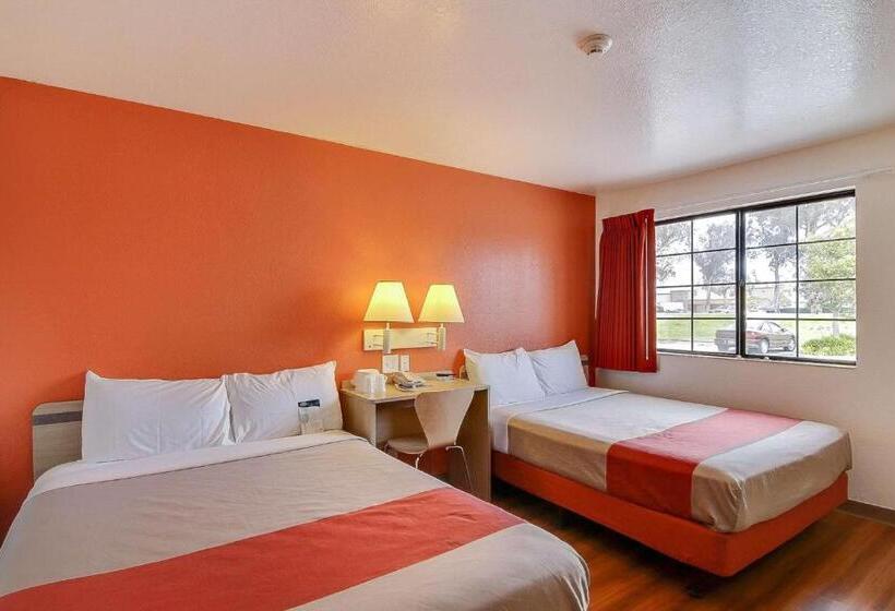 标准间, Motel 6 Lompoc, Ca