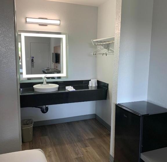 Номер Стандарт Адаптированный для Инвалидов, Motel 6 Santa Ana, Ca