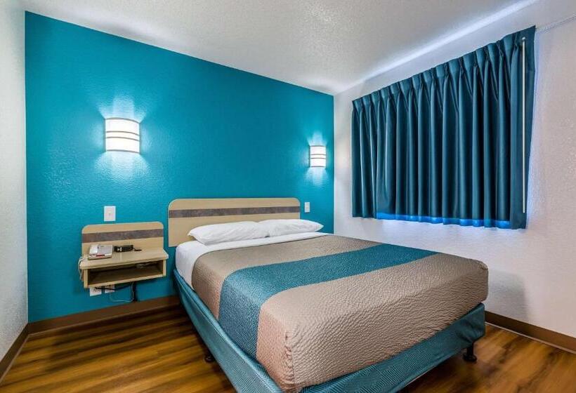 Номер Стандарт, Motel 6west Des Moines, Ia