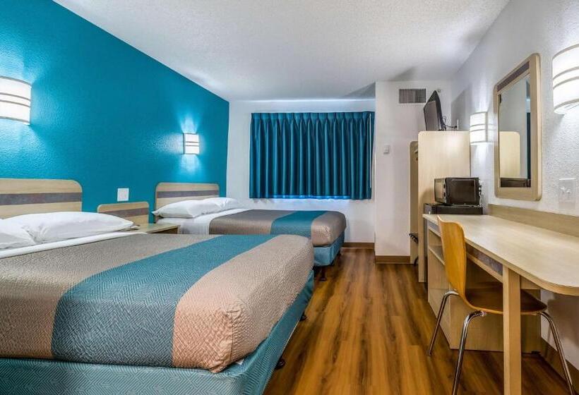 Четырехместный Номер Стандарт, Motel 6west Des Moines, Ia