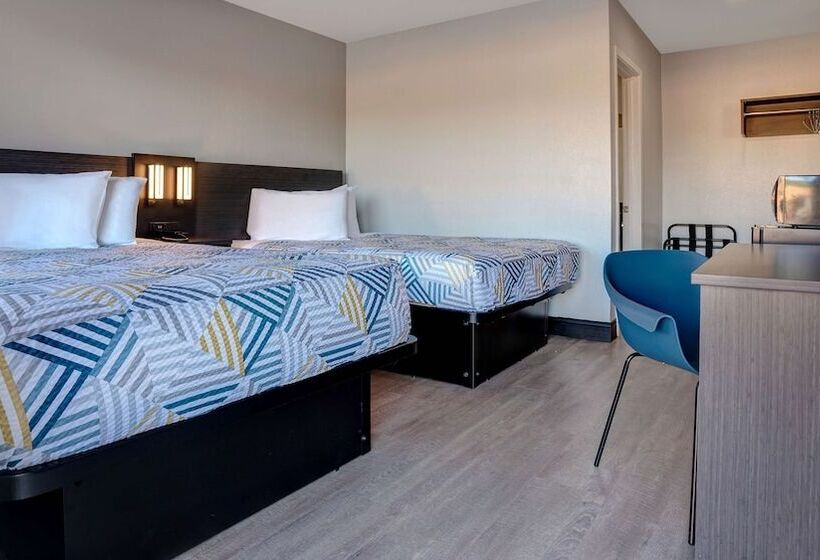 带2个双人床的标准工作室, Motel 6arcata, Ca Cal Poly Humboldt