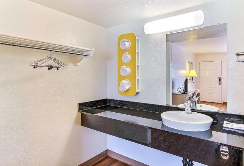 Номер Basic, Motel 6salinas, Ca  North Monterey Area