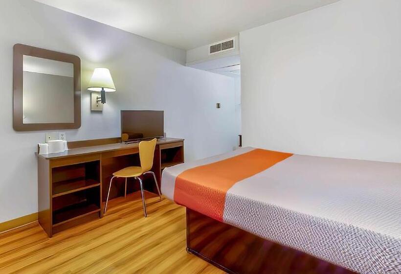 Номер Стандарт, Motel 6tucumcari, Nm