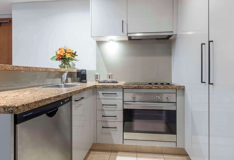 이그제큐티브 스위트, Avani Metropolis Auckland Residences