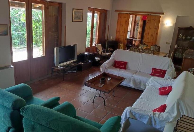 کلبه ییلاقی, Agriturismo Casalicchio