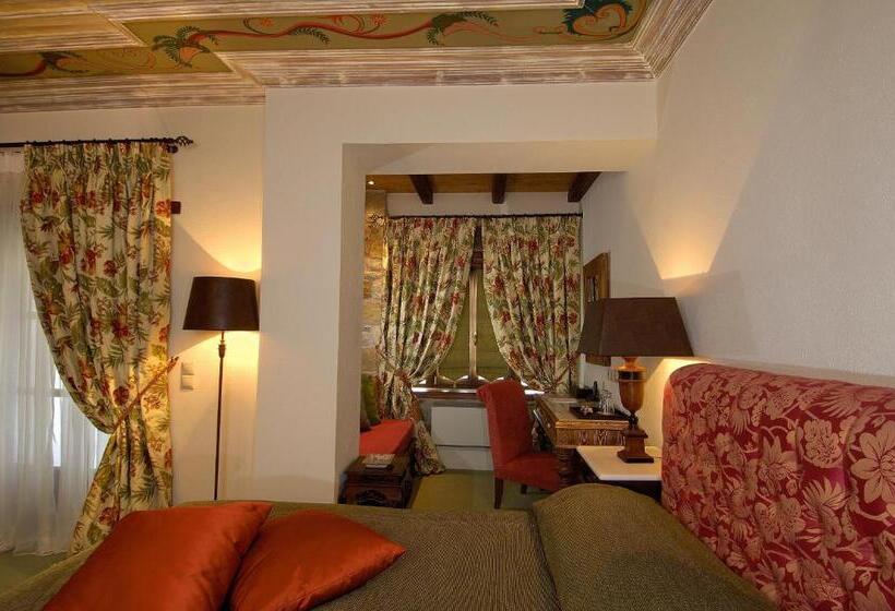 اتاق لوکس, Emotions Country Resort