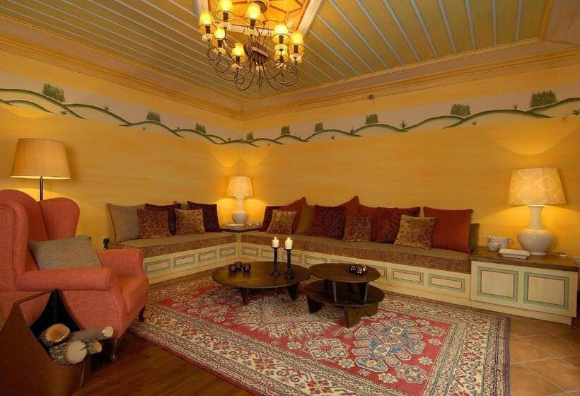 سوییت, Emotions Country Resort