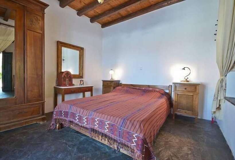 Семейные Апартаменты, Naxos Filoxenia
