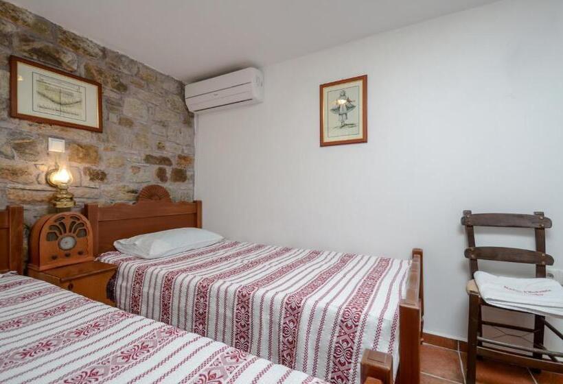Семейные Апартаменты, Naxos Filoxenia