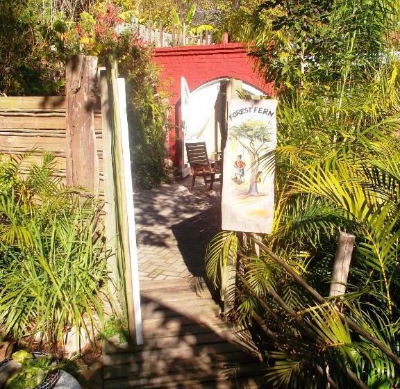 اتاق خانوادگی, Bamboo, The Guesthouse