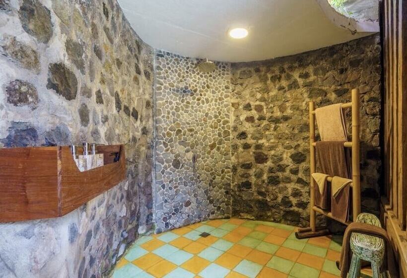 Бунгало Стандарт, Louka Beach Bali