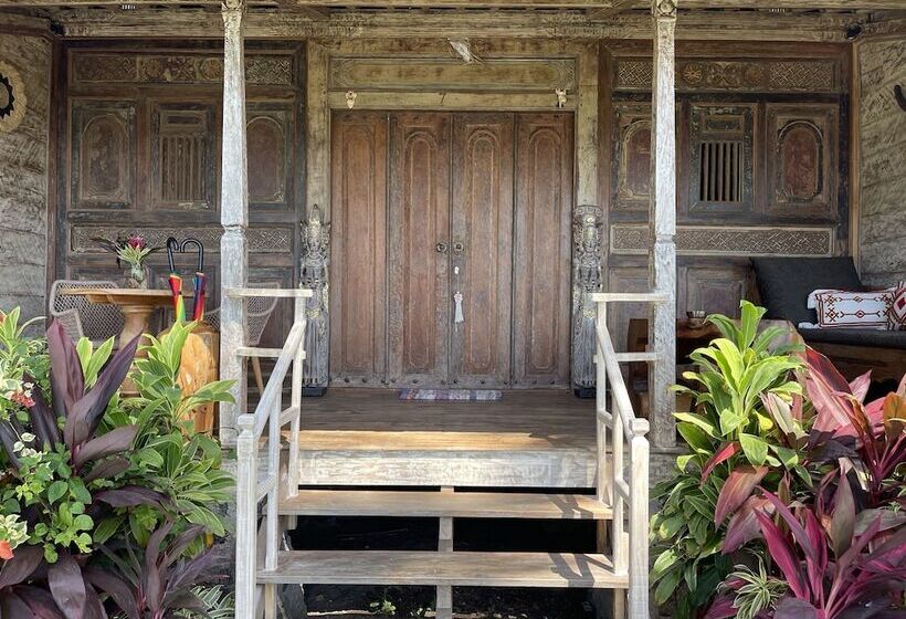 Бунгало Deluxe, Louka Beach Bali