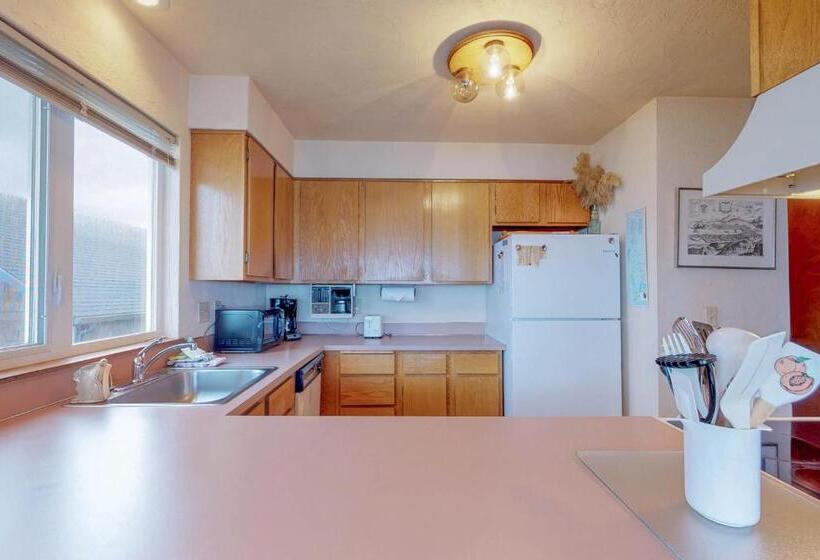 Апартаменты 1 Спальня, Nye Beach Lighthouse Vista