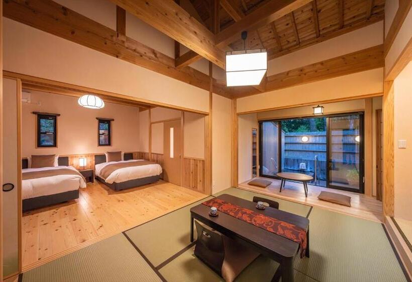 اتاق سوپریور چهار تخته, Tsuwabuki No Hana