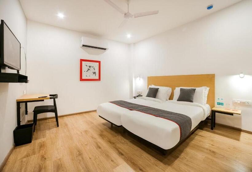Трехместный Номер Deluxe, Super Townhouse Artemis Hospital Near Appu Ghar