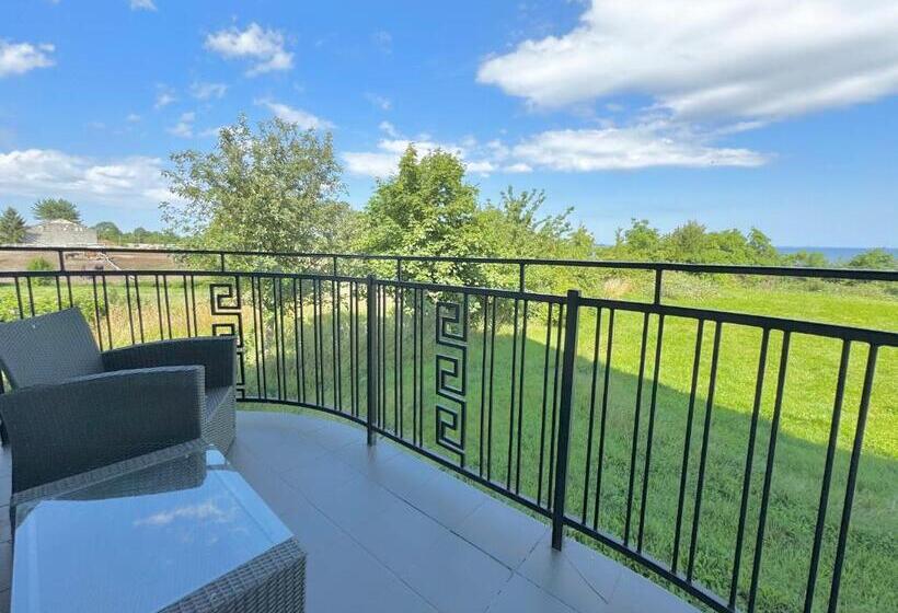 Triple Room Sea View, Błękitna Norda  Pokoje Z Widokiem Na Morze