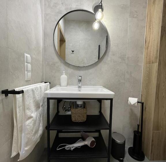 Quarto Estandar, Między Wodami