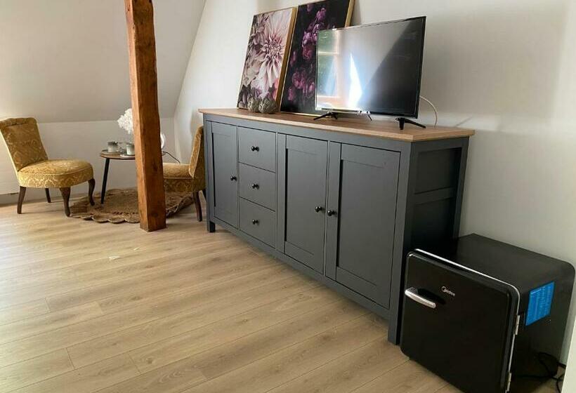 Номер Стандарт, Zamkowa 4
