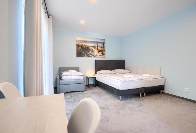 Quarto Triplo Estandar com Sacada, Dom Wczasowy Danusia
