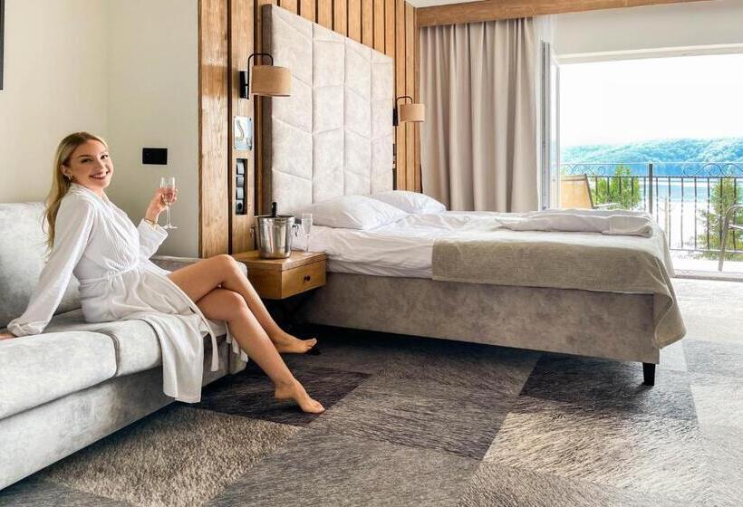 اتاق استاندارد با چشم‌انداز دریاچه, Sztygarka Hetmańska Resort Solina