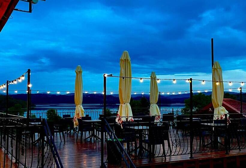 اتاق استاندارد با چشم‌انداز دریاچه, Sztygarka Hetmańska Resort Solina