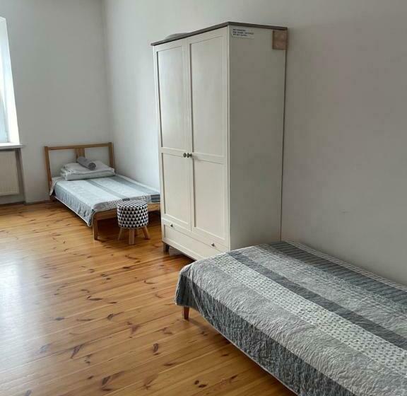 تختخواب در اتاق مشترک, 42 200 Hostel