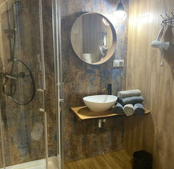 شقة غرفة واحدة, Apartamenty Liwa