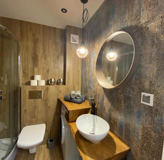 شقة غرفة واحدة, Apartamenty Liwa