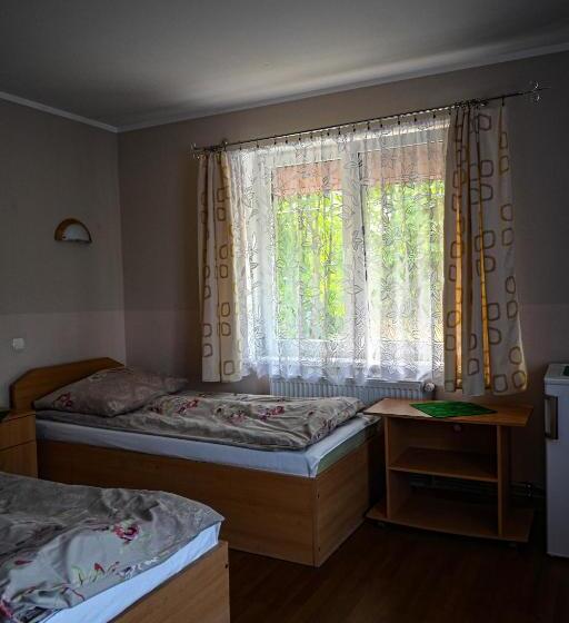 Четырехместный Номер Стандарт, Pokoje Gościnne „sen”