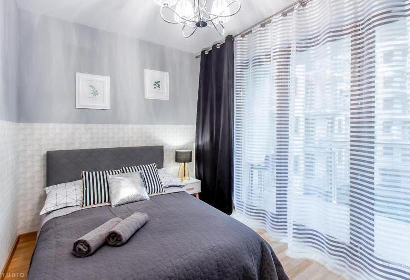 חדר סטנדרט חדר אמבטיה משותף, Clicktheflat Sienna Center Apart Rooms
