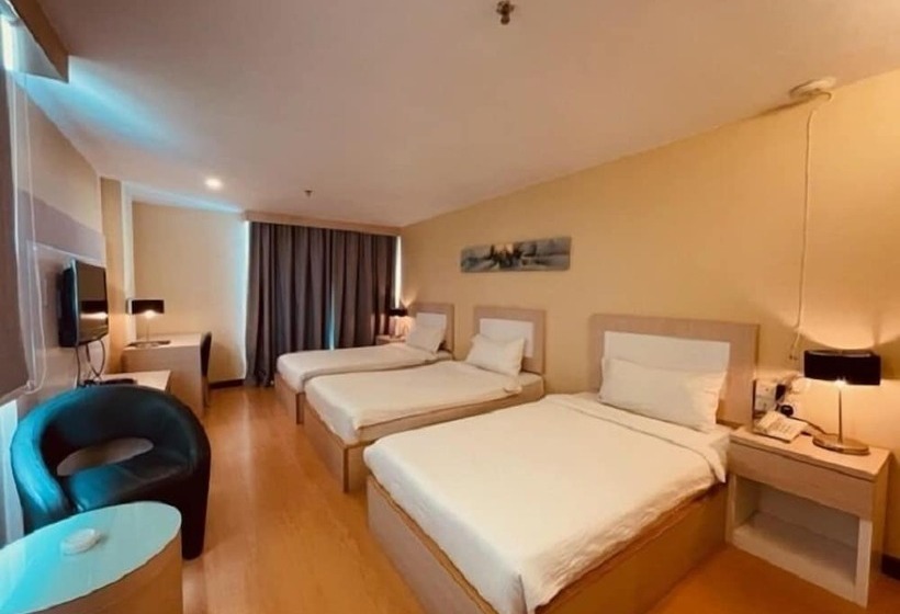 디럭스 트리플 룸, Jinhold Apartment Hotel Bintulu