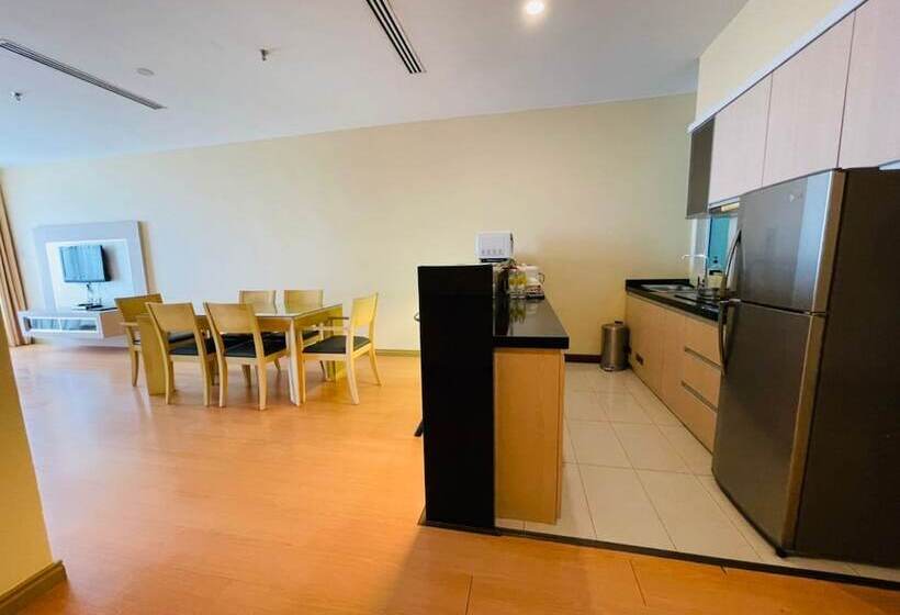 Apartamento 2 Dormitórios, Jinhold Apartment Hotel Bintulu