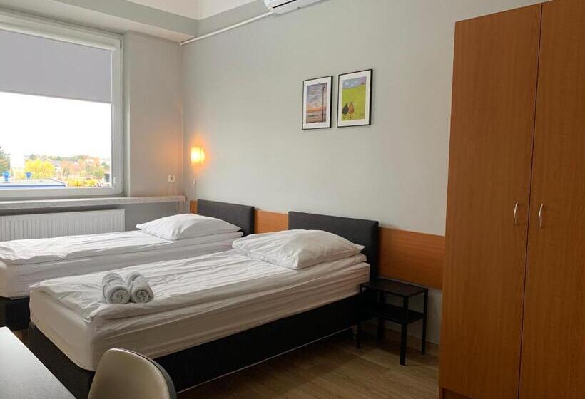 Номер Deluxe, Premium Hostel & Bistro