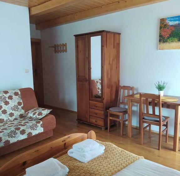 Трехместный Номер Стандарт с Балконом, Mala Chatka