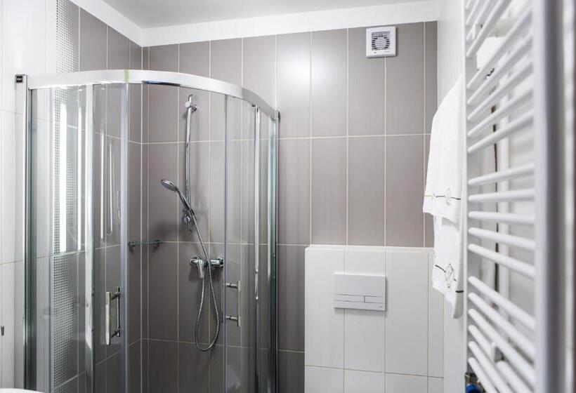 Студио Стандарт Кровать Кинг, Mazurek