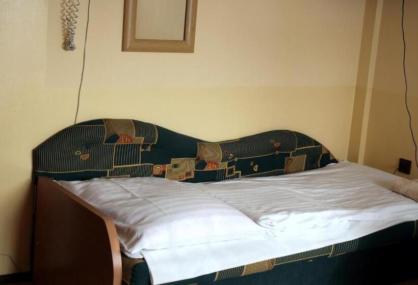 اتاق استاندارد, Bar Malwa