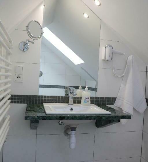 Номер Стандарт, Motelik Grosar Jasło