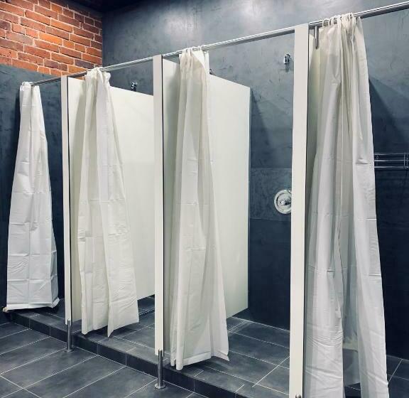 带共用浴室的标准房间, Chilli Hostel
