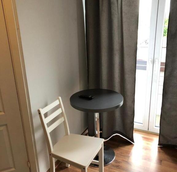 Номер Стандарт, Route 7 Rooms