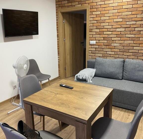 Апартаменты 1 Спальня, Route 7 Rooms