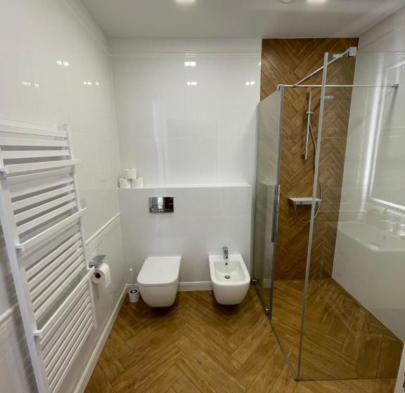 Апартаменты 1 Спальня, Route 7 Rooms