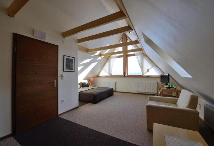 Quarto Triplo Estandar, Pensjonat Orla Perc