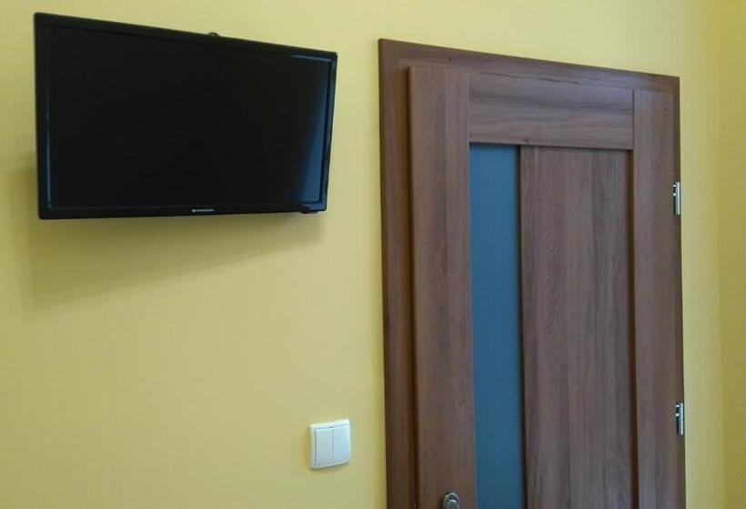 اتاق استاندارد یک نفره, Schronisko Młodzieżowe Ptsm Matecznik