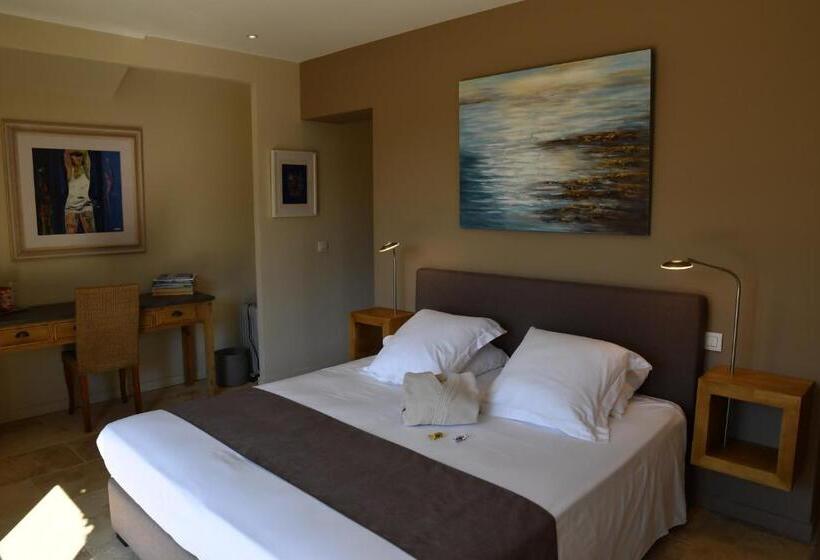 اتاق لوکس با تخت بزرگ, Chambres D Hôtes Le Pontillaou
